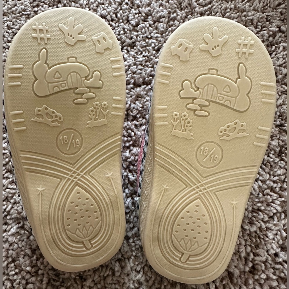 Toddler Bunny House Slippers – Pink & Gray – Size 18/19 EU (approx U.S. 3 - 4 T) - Picture 2 of 5